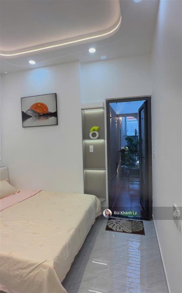 Nhà phan xích long full tiện ích, liền kề quận 1 & quận 3