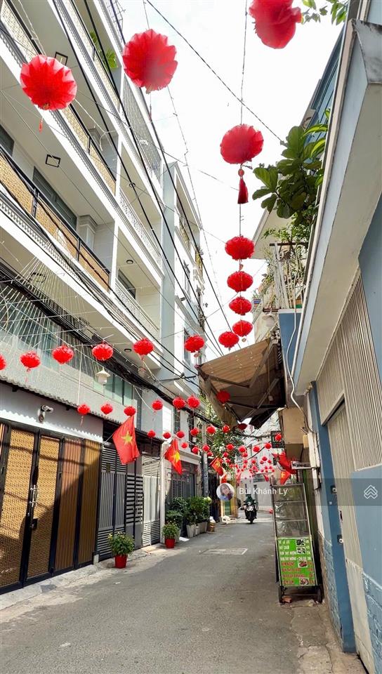 Hiếm! nhà hẻm xe hơi hoàng hoa thám, 3 tầng, gần chợ cây quéo