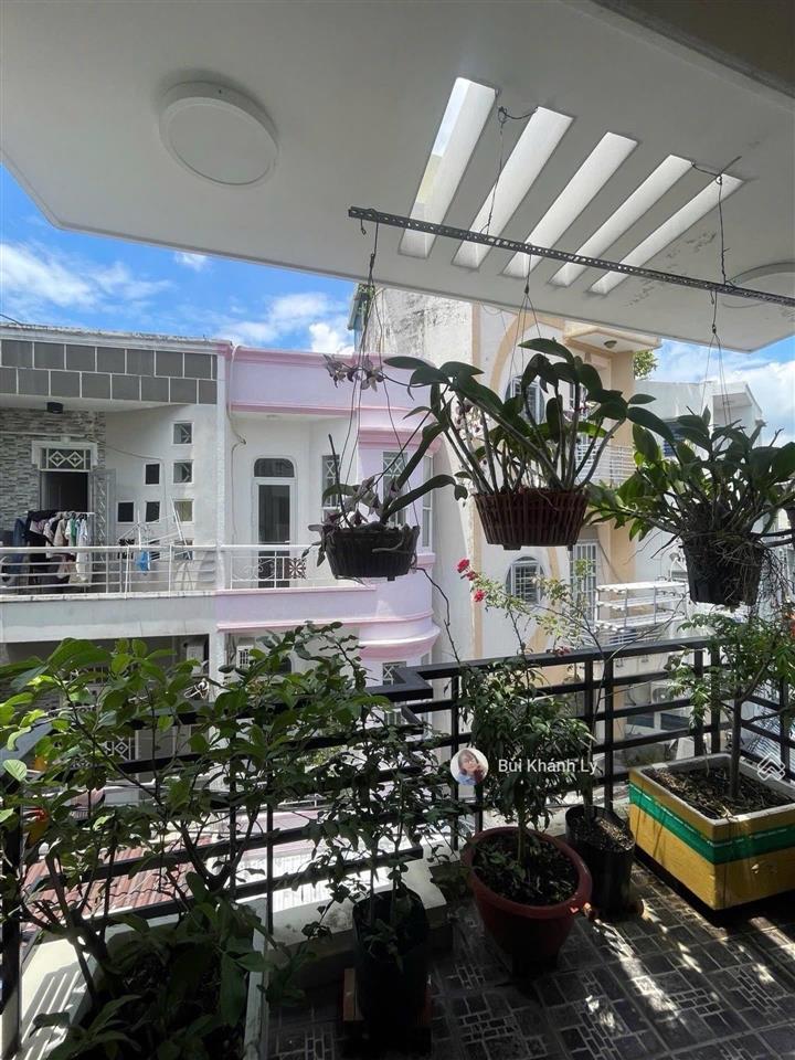 Hiếm! nhà hẻm xe hơi hoàng hoa thám, 3 tầng, gần chợ cây quéo