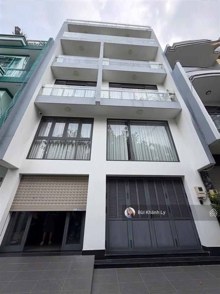 Quận 10 cách mạng tháng 8 112m2, 5 tầng thang máy gần ga metro số 2