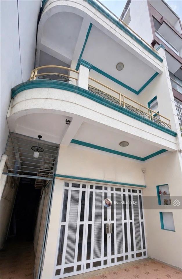 Phú nhuận huỳnh văn bánh 125m 3 tầng, ngang lớn 5m.