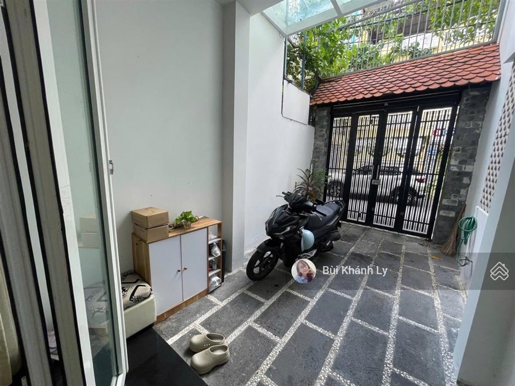 Bán nhà hẻm xe hơi thông khu vip lê văn sỹ 1 sẹc 3 tầng vị trí kinh doanh