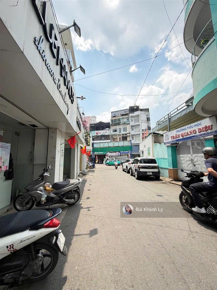 Bán nhà hẻm xe hơi thông khu vip lê văn sỹ 1 sẹc 3 tầng vị trí kinh doanh