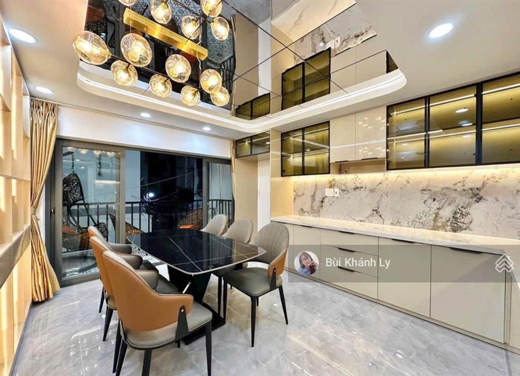 Bán nhà phan đăng lưu phú nhuận 50m 4 tầng thang máy nở hậu