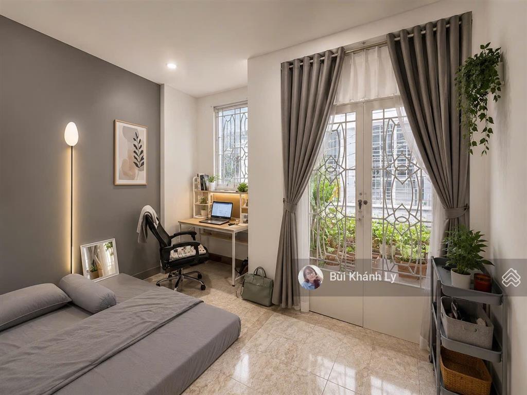 Bán nhà khu vip phan đăng lưu ngã tư phú nhuận nhà đẹp ở ngay 4 phòng ngủ