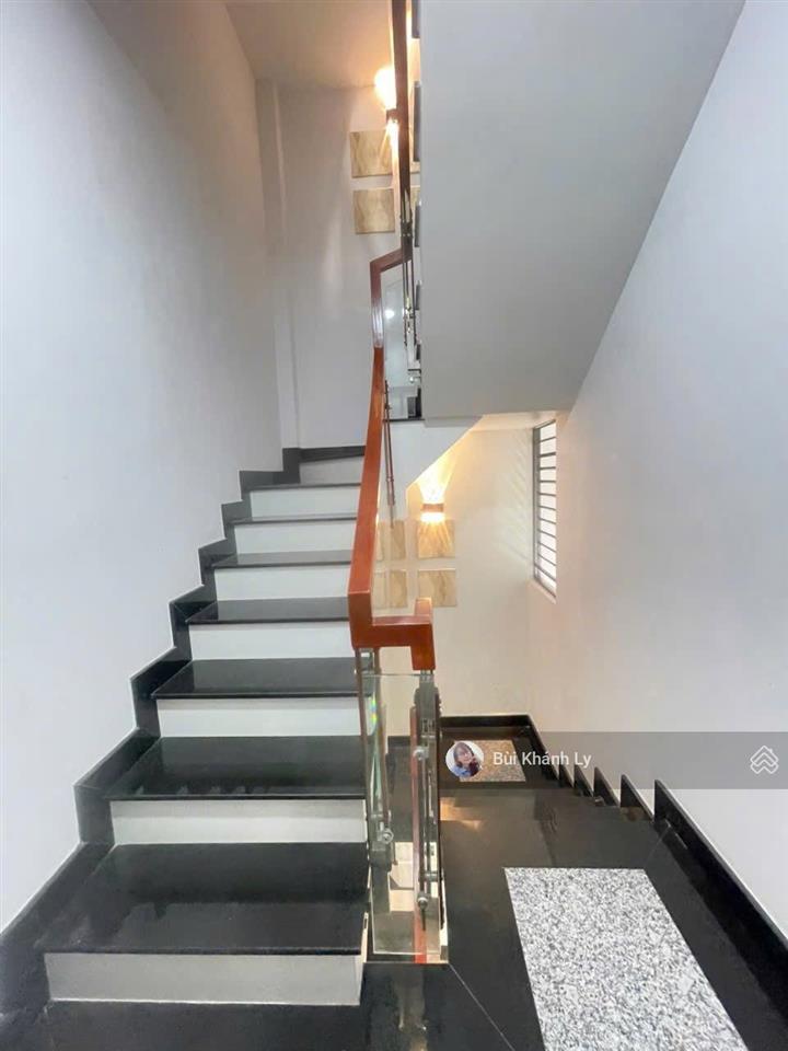 Bán nhà phan đăng lưu phú nhuận 50m² 5 tầng hẻm xe hơi