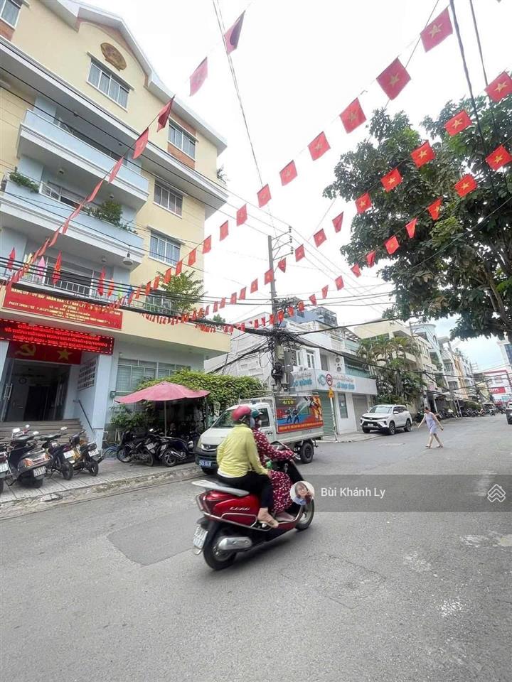 Bán nhà hẻm xe hơi thông đoàn thị điểm khu vip phan xích long 4 tầng