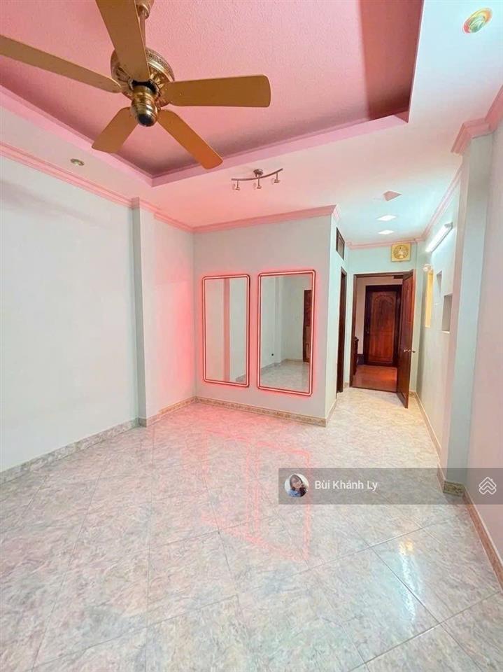 Bán nhà hẻm xe tải thông trường sa lê văn sỹ 5 tầng btct