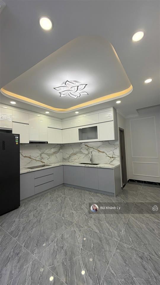 Nhà khu vip nguyễn văn trỗi nguyễn thị huỳnh 5 tầng btct nhà đẹp ở ngay