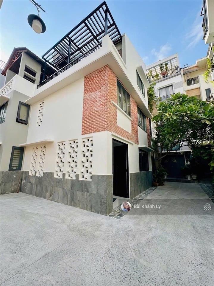Bán căn hộ dịch vụ nguyễn văn đậu phan văn trị 9 phòng dòng tiền 60tr/tháng