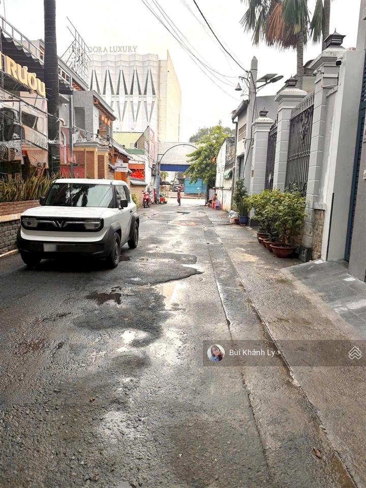 Bán nhà hoàng văn thụ phú nhuận 335m² ngang 18m hẻm xe tải liền kề quận 3