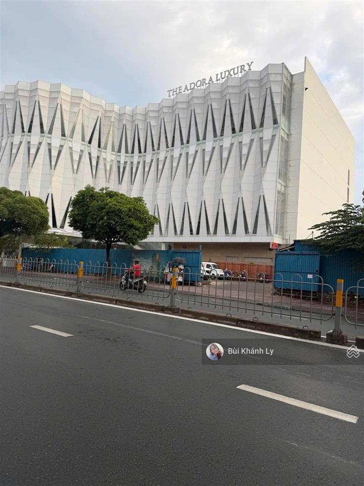 Bán nhà hoàng văn thụ phú nhuận 335m² ngang 18m hẻm xe tải liền kề quận 3