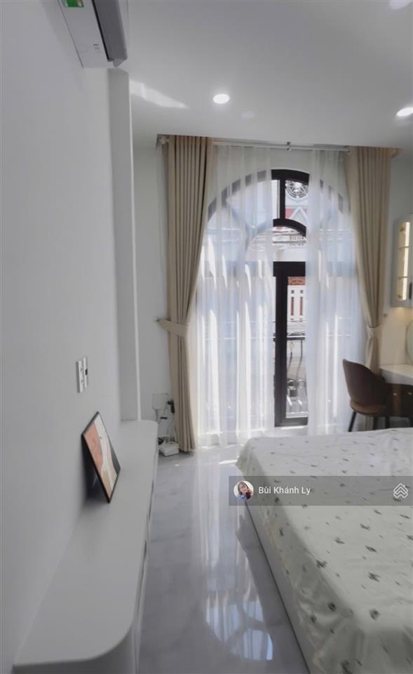 Bán nhà đoàn thị điểm phú nhuận 40m hẻm xe tải 4 tầng 6 phòng đẹp