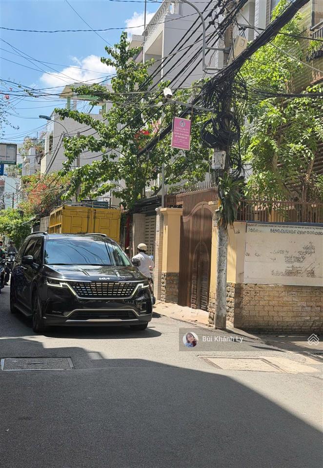 Bán nhà đoàn thị điểm phú nhuận 40m hẻm xe tải 4 tầng 6 phòng đẹp