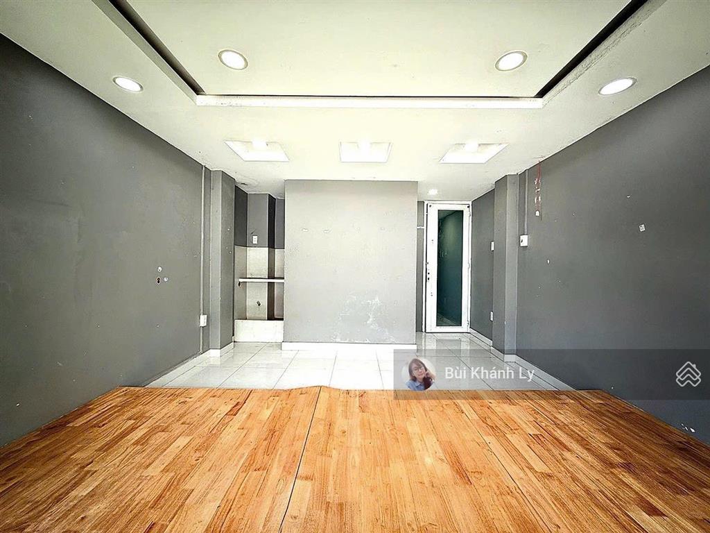 Bán chdv nguyễn gia trí (d5) bình thạnh hẻm ô tô tránh dòng tiền ổn định