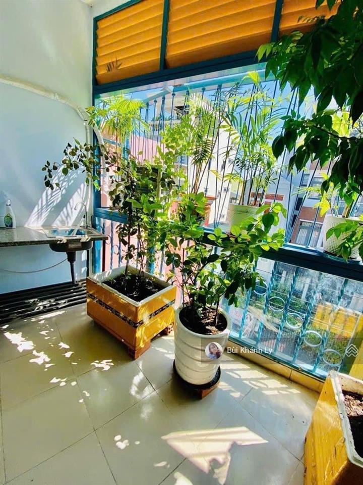 Bán nhà mặt tiền hoàng văn thụ phú nhuận 72m² 4 tầng 7 phòng dòng tiền tốt