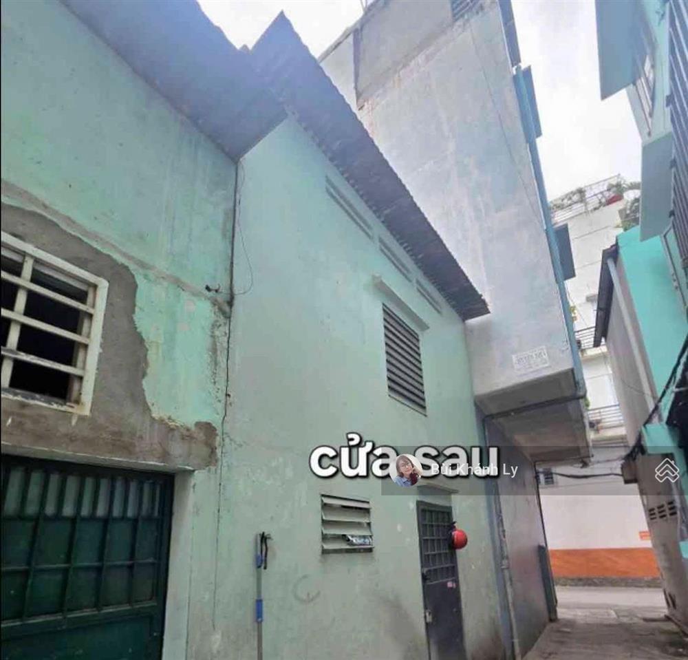 Bán nhà mặt tiền bạch đằng khu vip sân bay dt 84m (4,120m) 3 tầng btct vỉa hè 2m