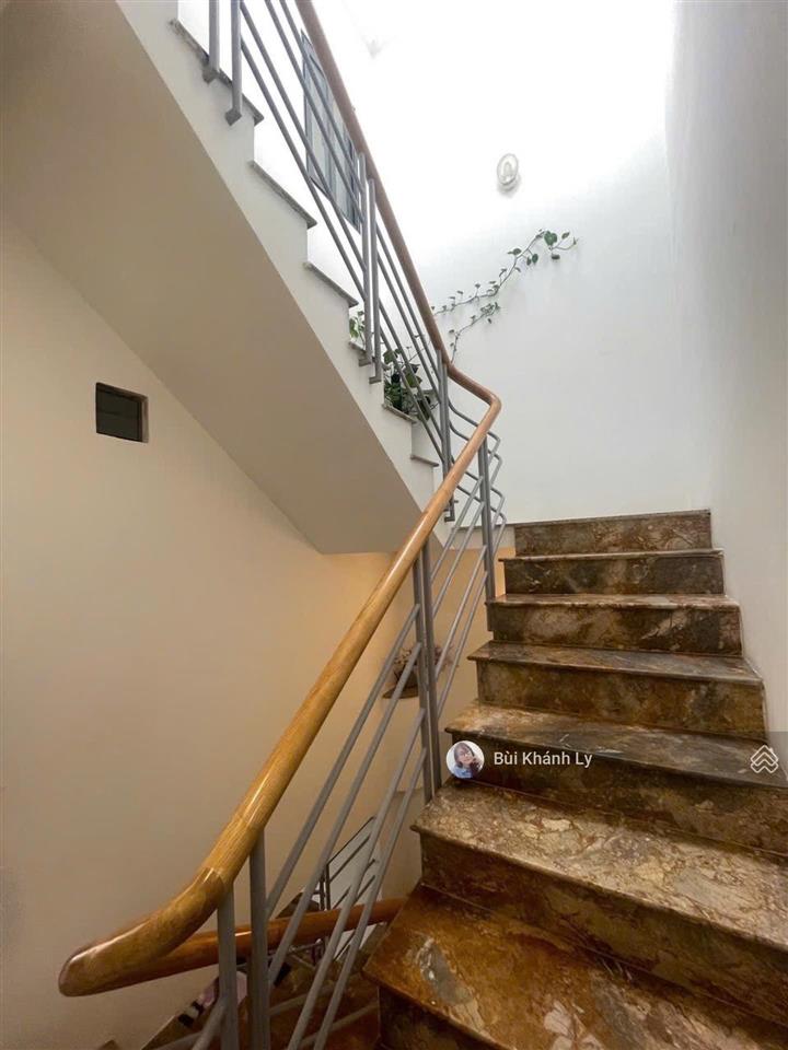 Giảm 2 tỷgiá mới 14,79 tỷ60m ngang 4,3m vị trí sát mặt tiền kinh doanh út tịch hoàng văn thụ