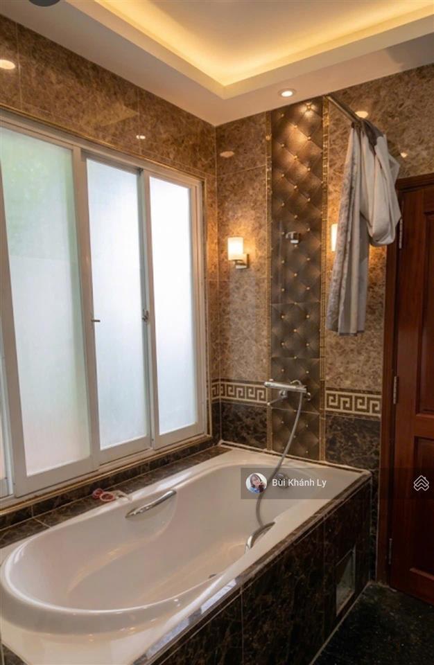 Giảm 2 tỷgiá mới 14,79 tỷ60m ngang 4,3m vị trí sát mặt tiền kinh doanh út tịch hoàng văn thụ
