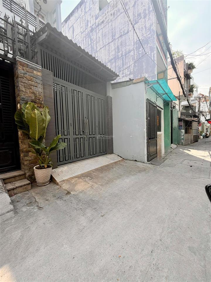 Bán nhà khu vip phan đình phùng phú nhuận 52m ngang 4,5m 4 tầng gần sân bay