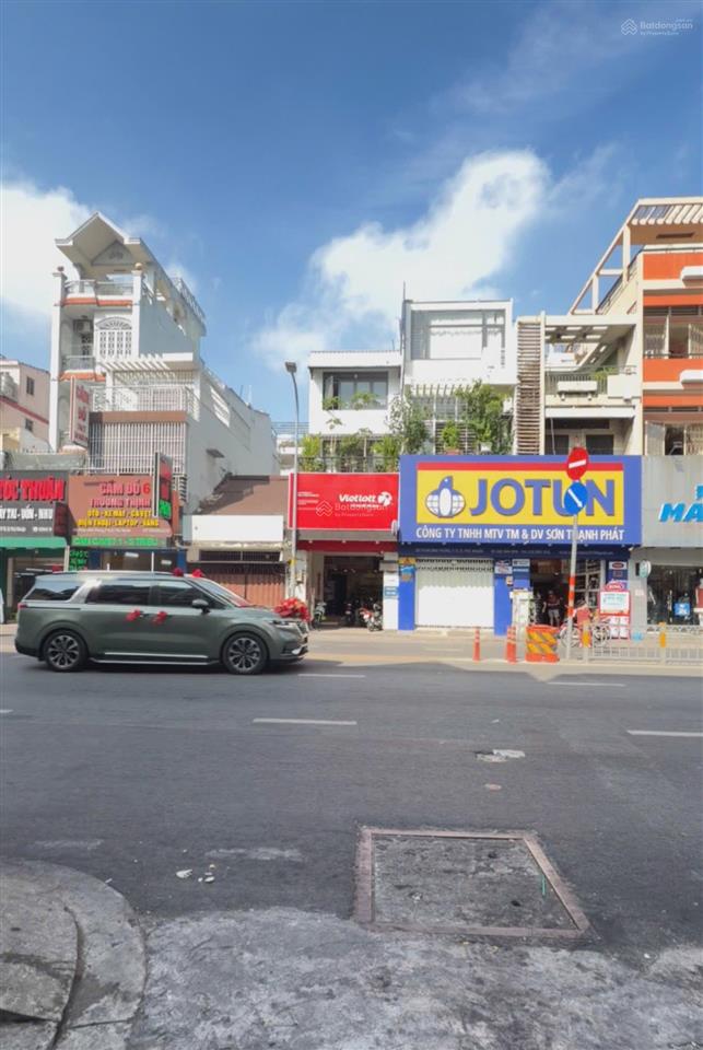 Bán nhà hxh phan đình phùng 55m² 4 tầng btct giáp quận 1