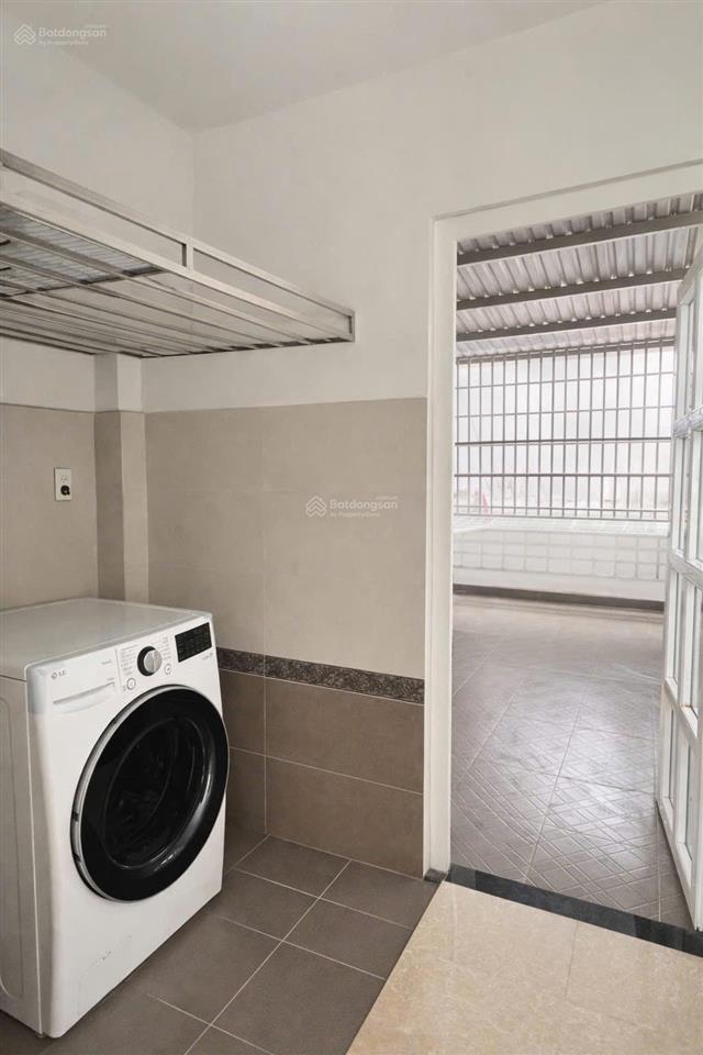 Bán nhà hxh phan đình phùng 55m² 4 tầng btct giáp quận 1
