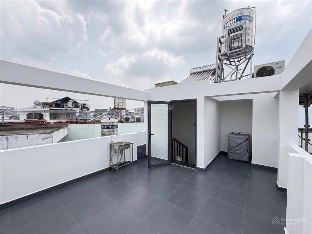 Bán nhà hẻm xe hơi hoàng hoa thám 40m, 5 tầng, hẻm thông, gần phan xích long