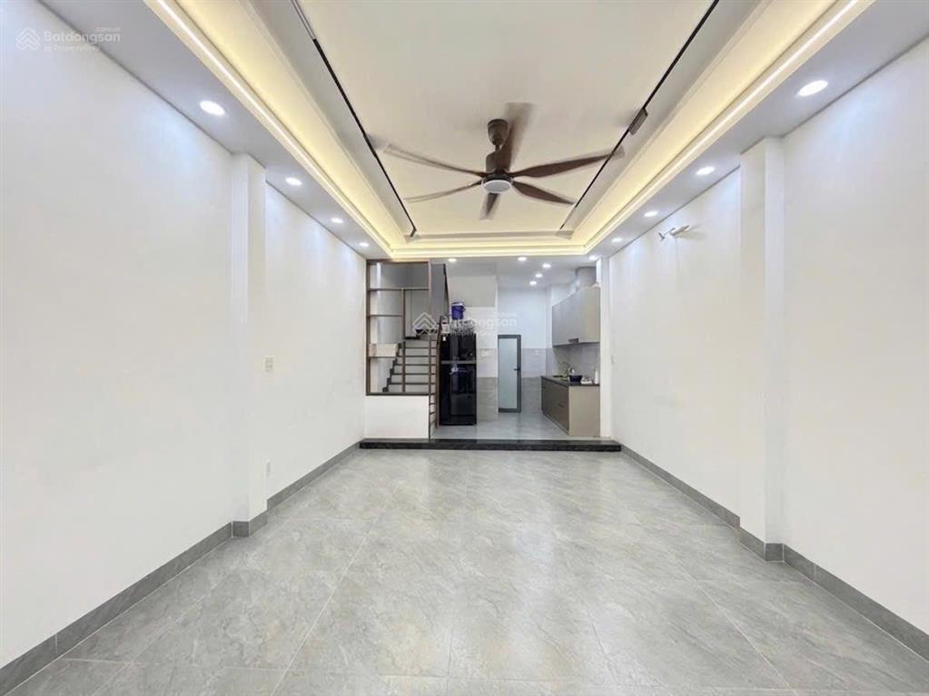 Bán nhà hẻm xe hơi hoàng hoa thám 40m, 5 tầng, hẻm thông, gần phan xích long