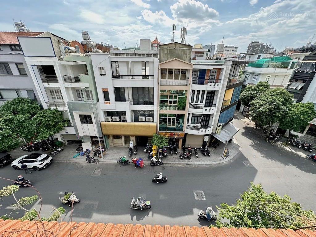 Bán nhà mặt tiền khu vip đường hoa  phan xích long  ngang lớn 8m  6 tầng  150m2, phú nhuận