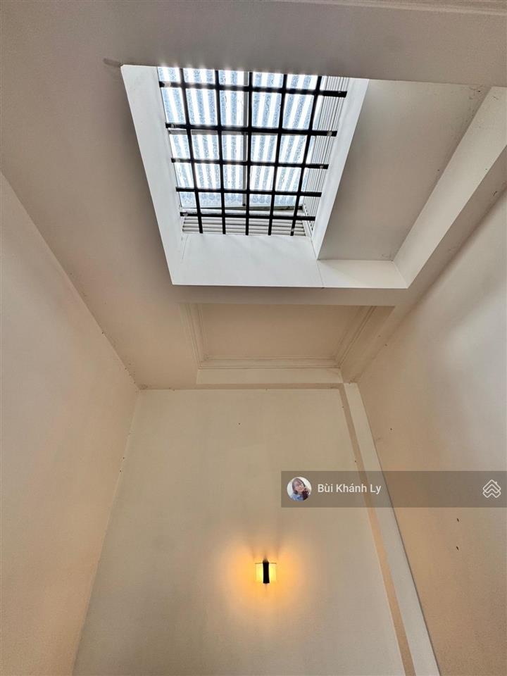 Nhà đẹp khu vip hẻm 379 huỳnh văn bánh  thông lê văn sỹ  42m  5 tầng