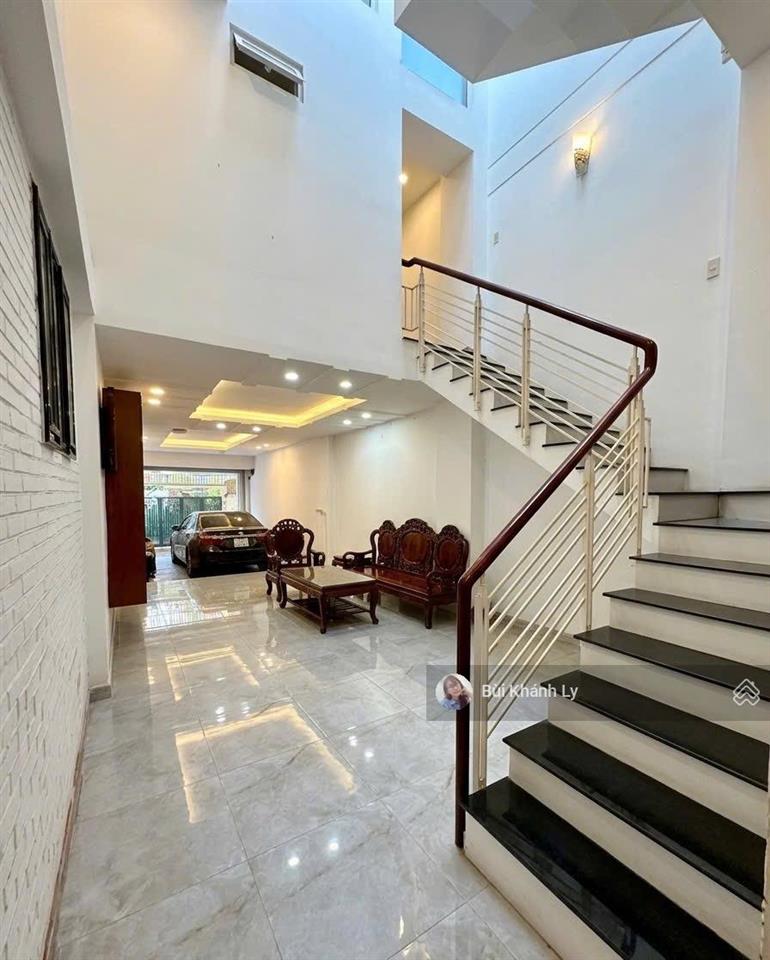 Bán nhà xe tải thông lê văn sỹ, quận 3, 120m², 4 tầng btct, sân thượng, khu vip