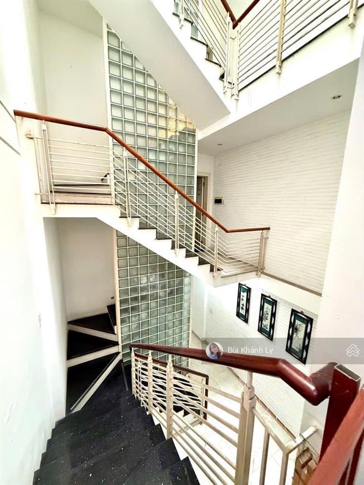 Bán nhà xe tải thông lê văn sỹ, quận 3, 120m², 4 tầng btct, sân thượng, khu vip