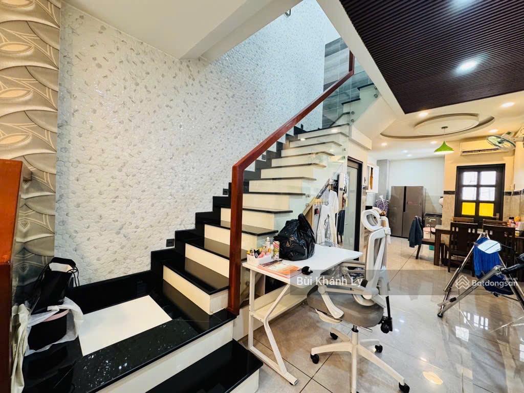 1 sẹc nguyễn gia trí khu d bình thạnh xe hơi giá 9 tỷ hơn