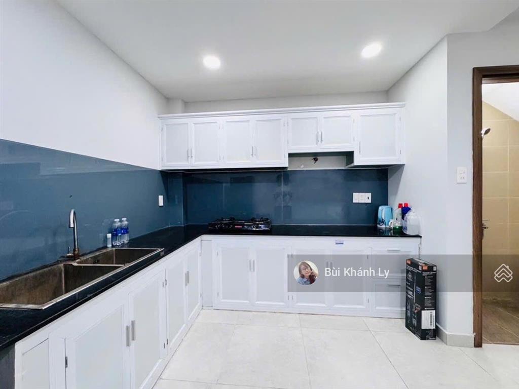 Nhà đẹp lê quang định, bình thạnh, 42m, 5 tầng, ngang 3,8m, cách xe hơi 1 căn