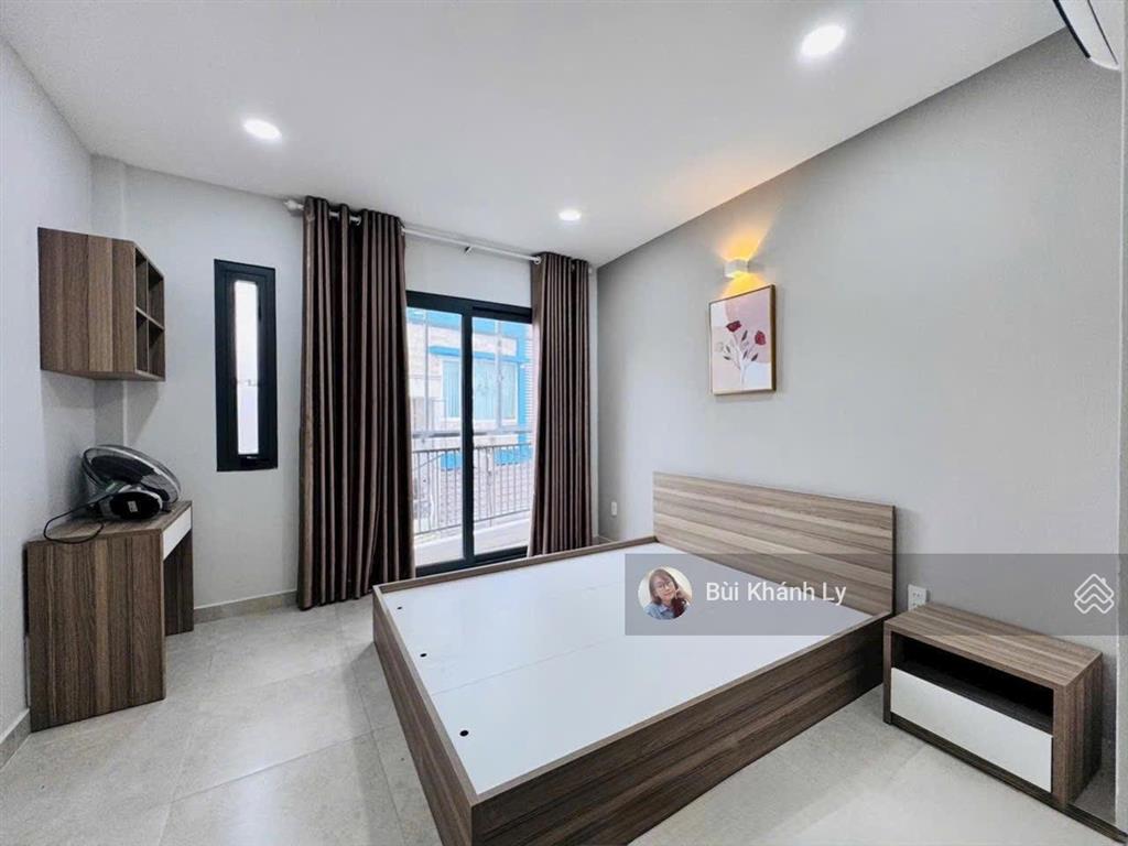 Nhà đẹp lê quang định, bình thạnh, 42m, 5 tầng, ngang 3,8m, cách xe hơi 1 căn