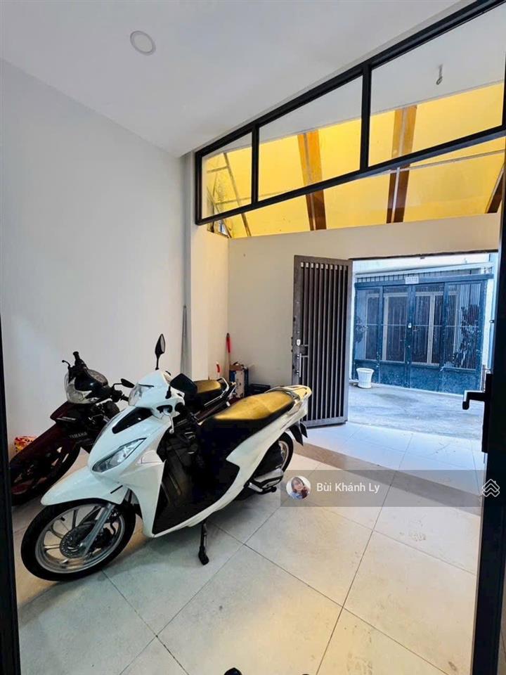 Nhà đẹp lê quang định, bình thạnh, 42m, 5 tầng, ngang 3,8m, cách xe hơi 1 căn