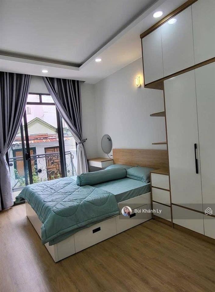 Bán nhà phú nhuận hxh thích quảng đức, 4 tầng, 5 phòng, gần phan xích long