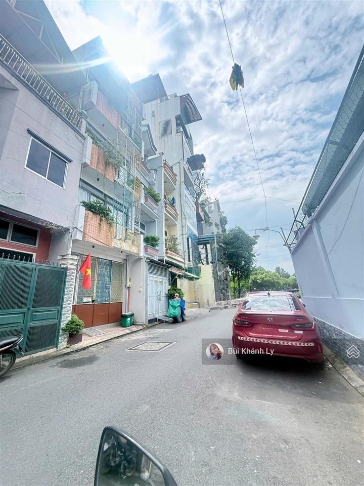 Hẻm xe hơi tránh  khu vip đặng văn ngữ  huỳnh văn bánh  thang máy xịn