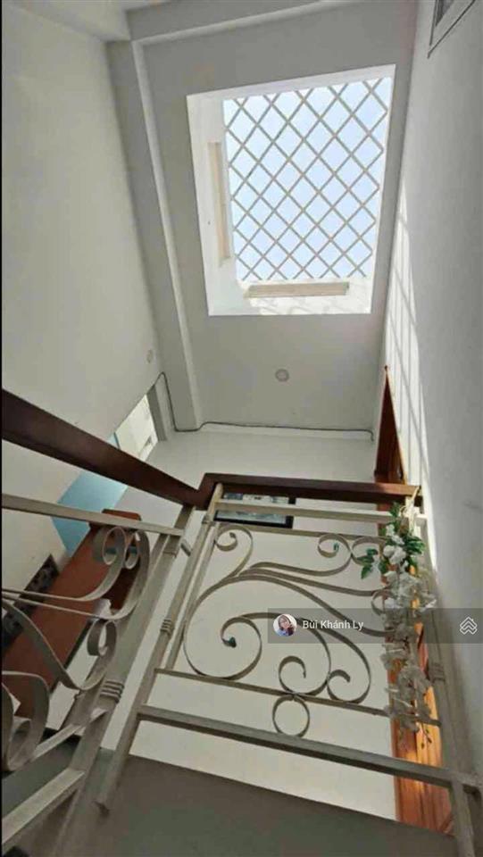 Nhà trương quốc dung, phú nhuận, 40m, 5 tầng, 4 phòng, xe hơi đến cổng