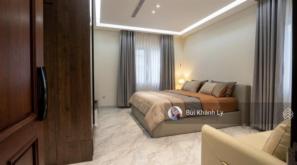 Biệt thự khu vip mặt tiền hoa đào, khu vip phan xích long, 150m, ngang lớn 8m, có hầm thang máy