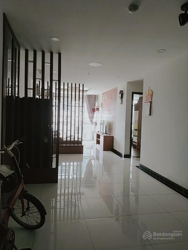 Tôi có căn hộ giai việt cần bán gấp đường tạ quang bửu, phường 5 , quận 8 , 82m2 ,