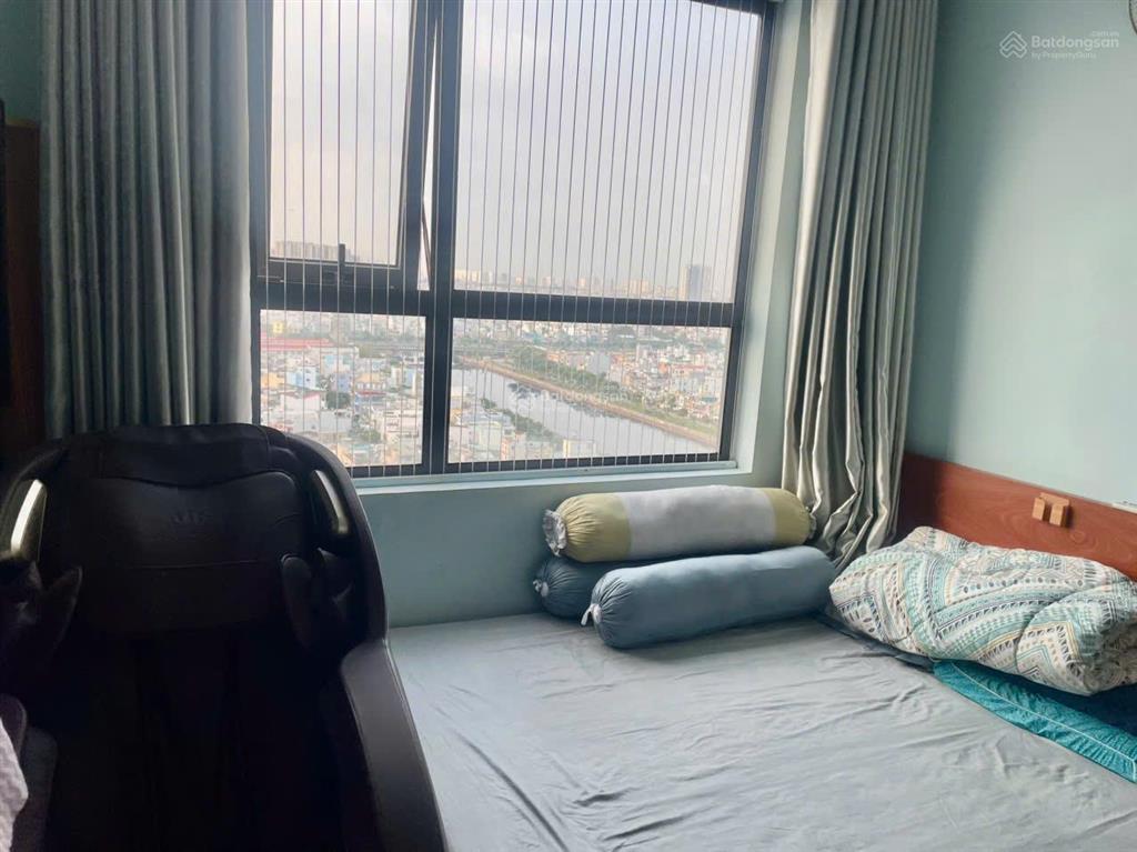 Chính chủ bán gấp căn hộ green river, 2225 phạm thế hiển , phường 6 , quận 8 .