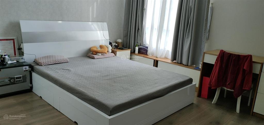 Tôi cần bán gấp chung cư giai việt đường tạ quang bửu , phường 5 , quận 8 , diện tích 115 m2,