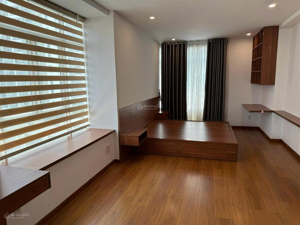 Cần tiền nên muốn bán nhanh căn hộ chung cư giai việt hoàng anh