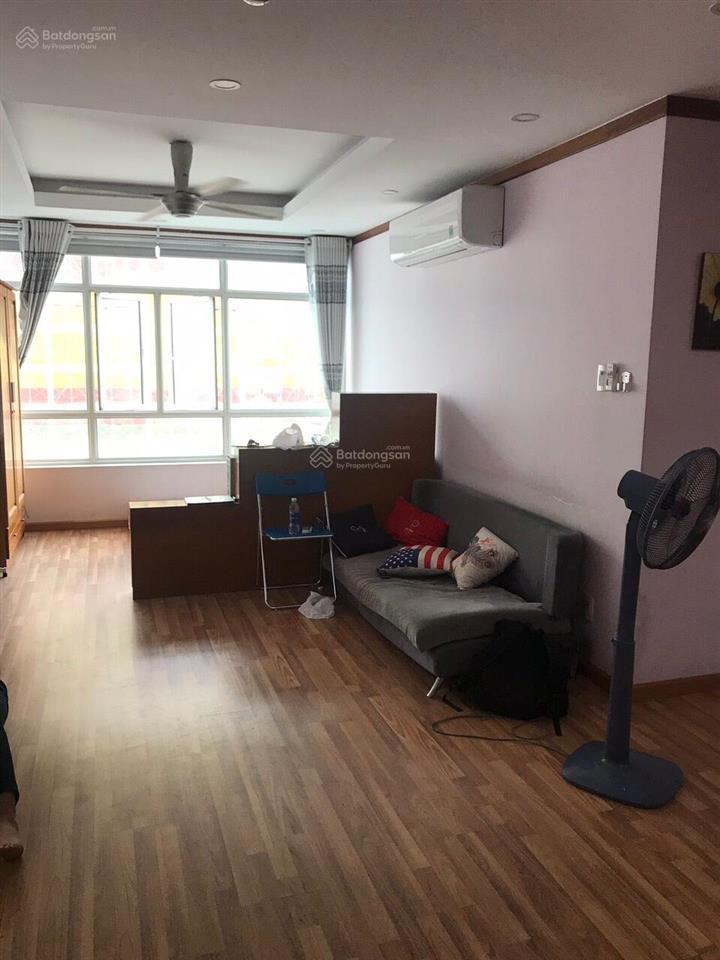 Chủ nhà cần bán gấp căn hộ chung cư giai việt tạ quang bửu, phường 5, quận 8