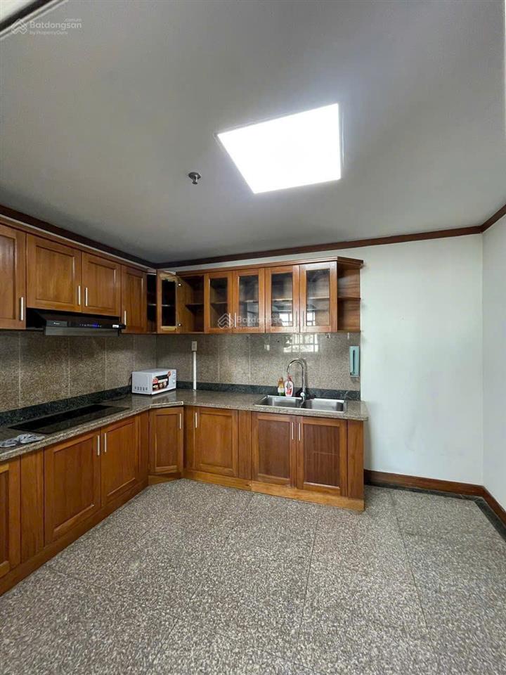 Chủ nhà cần bán nhanh căn hộ cao cấp giai việt hoàng anh, số 856 tạ quang bửu, p.5, quận 8.