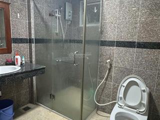 Cần cho thuê căn hộ cao cấp giai việt đường tạ quang bửu, phường 5, quận 8
