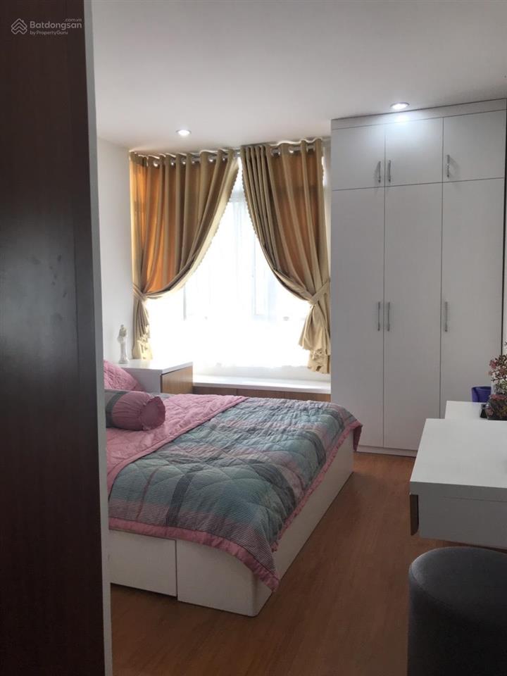Tôi cần tiền bán gấp căn hộ giai việt quốc cường đường tạ quang bửu , phường 5 quận 8