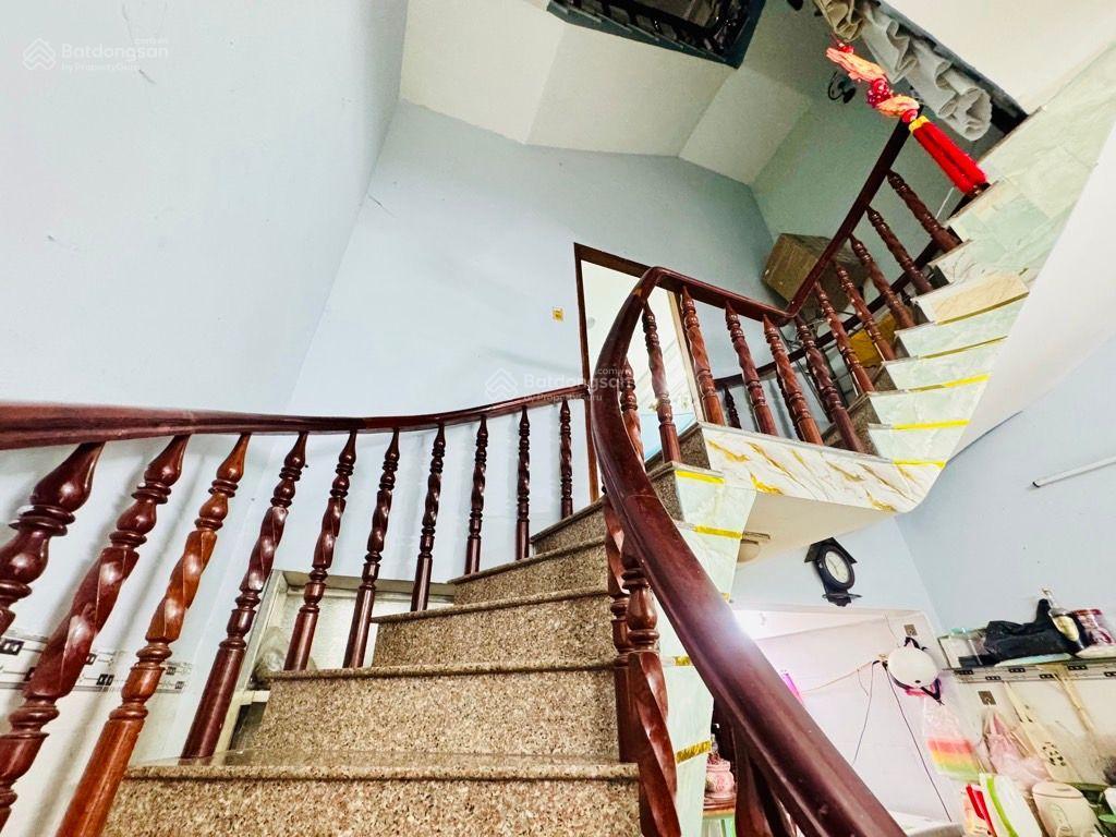 Nhà đẹp khu vip q.8  tạ quang bửu  64m2  4 tầng đúc chắc chắn  hẻm xe hơi  giá 9ty