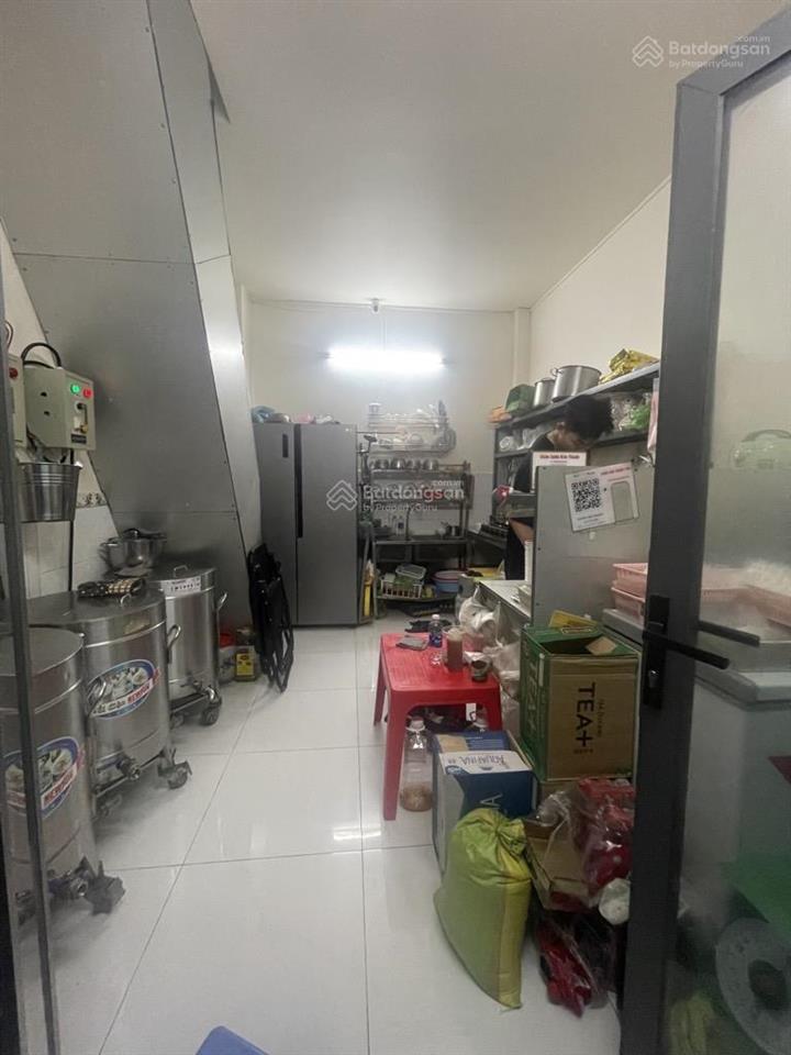 Nhà bán q.8  phạm hùng  44m2  hẻm xe hơi 5m  sẵn dòng tiền giá nhỉnh 4ty